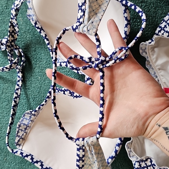 Victorias Secret Bikini - Picture 8 of 11